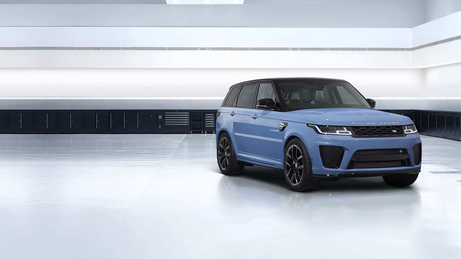 ЛИМИТИРОВАННАЯ СЕРИЯ RANGE ROVER SPORT SVR ULTIMATE EDITION
